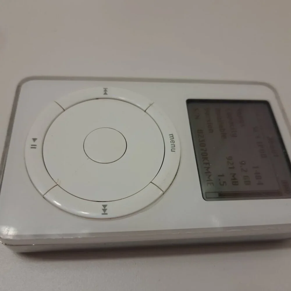 iPod Classic 1st Generation 10GB (+ New Extended Battery + Original Charger)  #1
